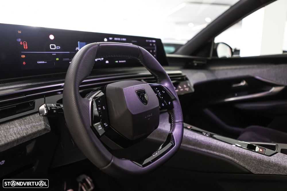 Peugeot 5008 1.2 Hybrid GT e-DCS6 - 27