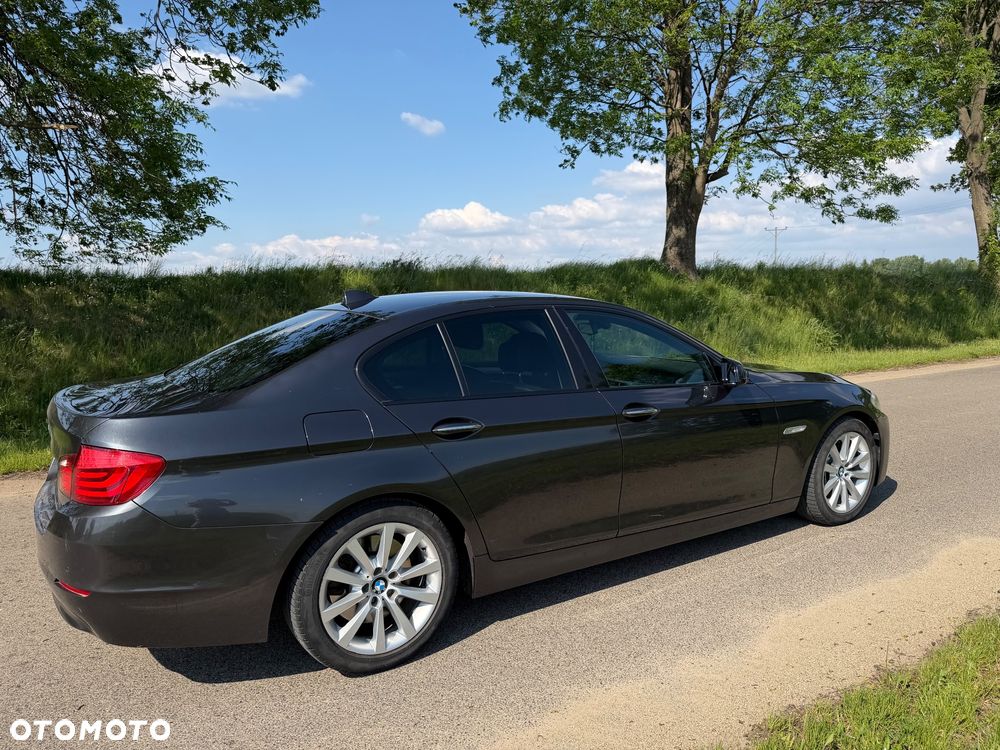 BMW Seria 5 530d xDrive - 3