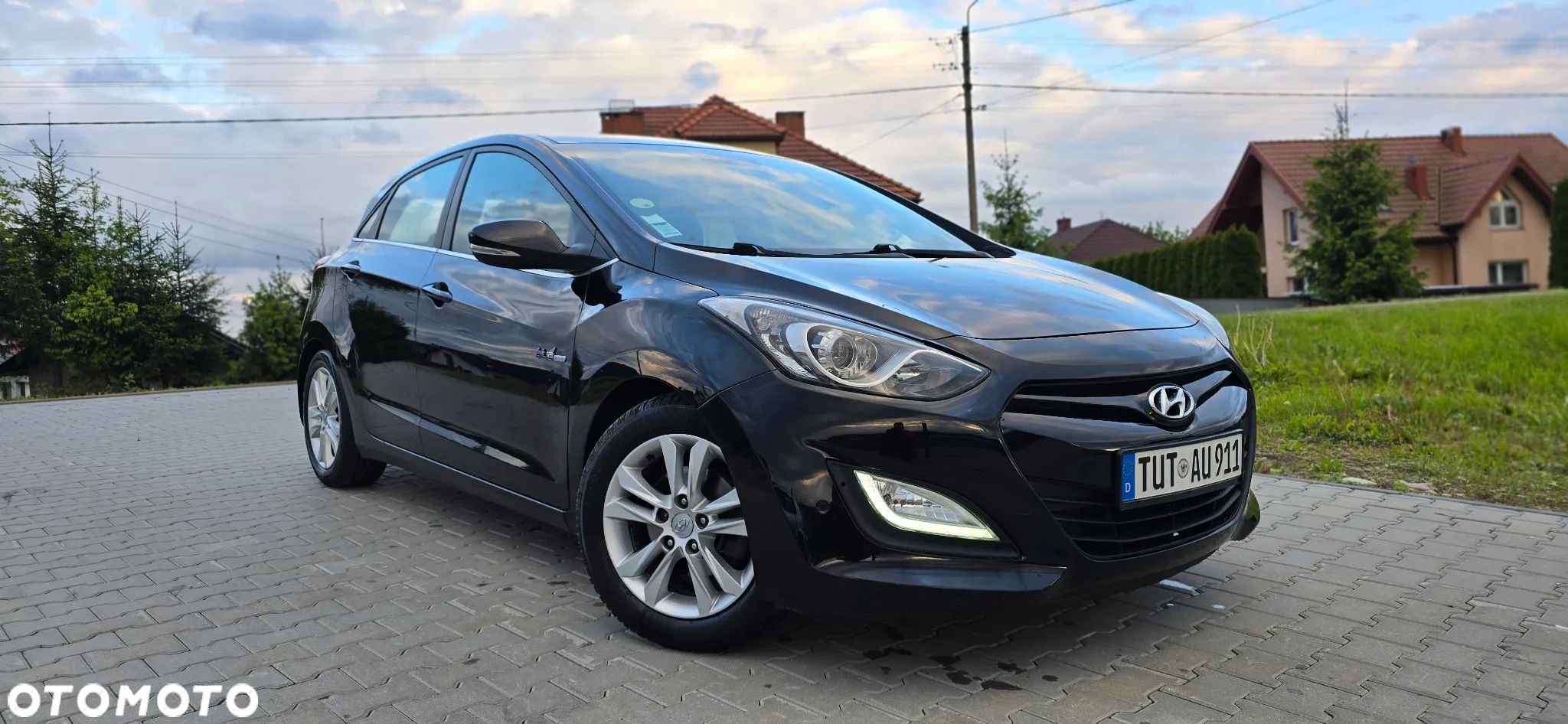 Hyundai i30 blue 1.6 CRDi Trend - 1
