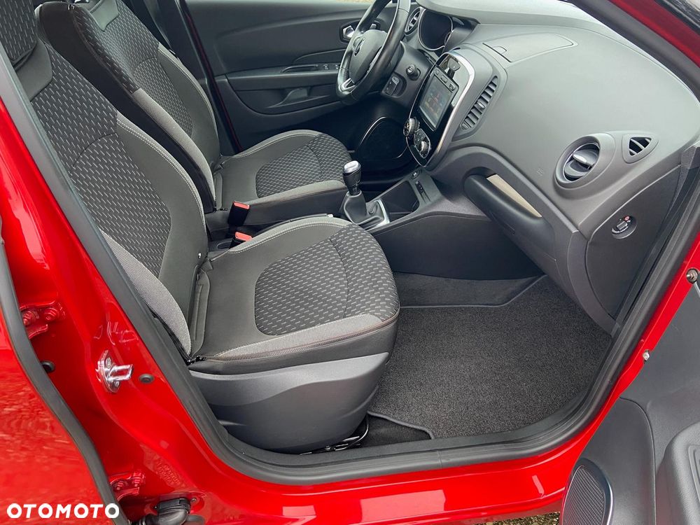 Renault Captur - 23