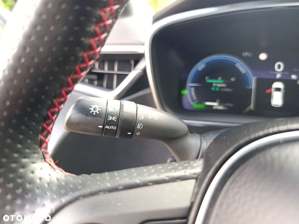 Toyota Corolla 1.8 Hybrid GR Sport - 33