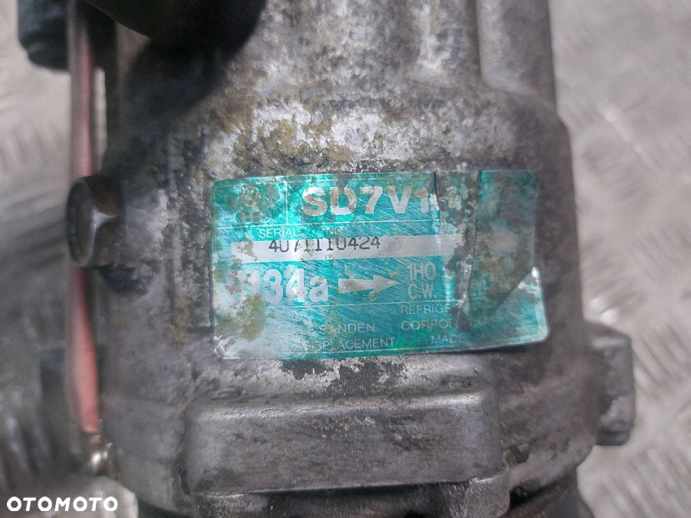 SPRĘŻARKA KOMPRESOR KLIMATYZACJI VOLKSWAGEN GOLF III 1.9 TDI - 4