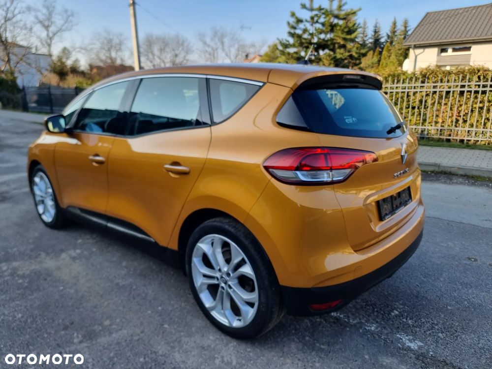 Renault Scenic 1.5 dCi Bose - 11