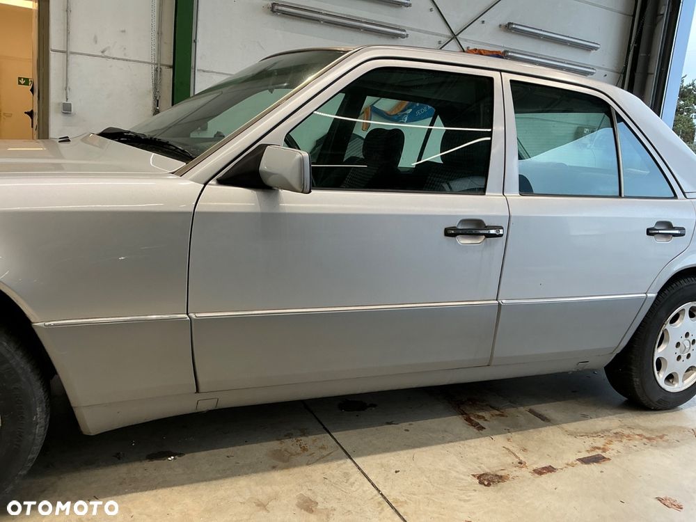 Mercedes-Benz W124 (1984-1993) - 6