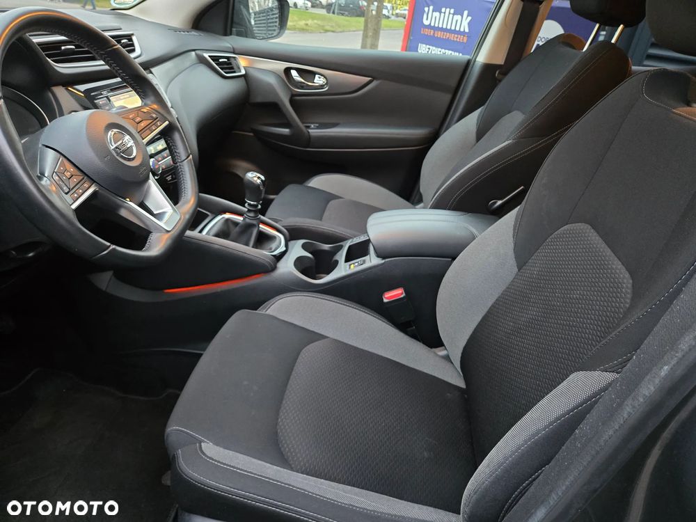 Nissan Qashqai 1.3 DIG-T N-WAY - 22