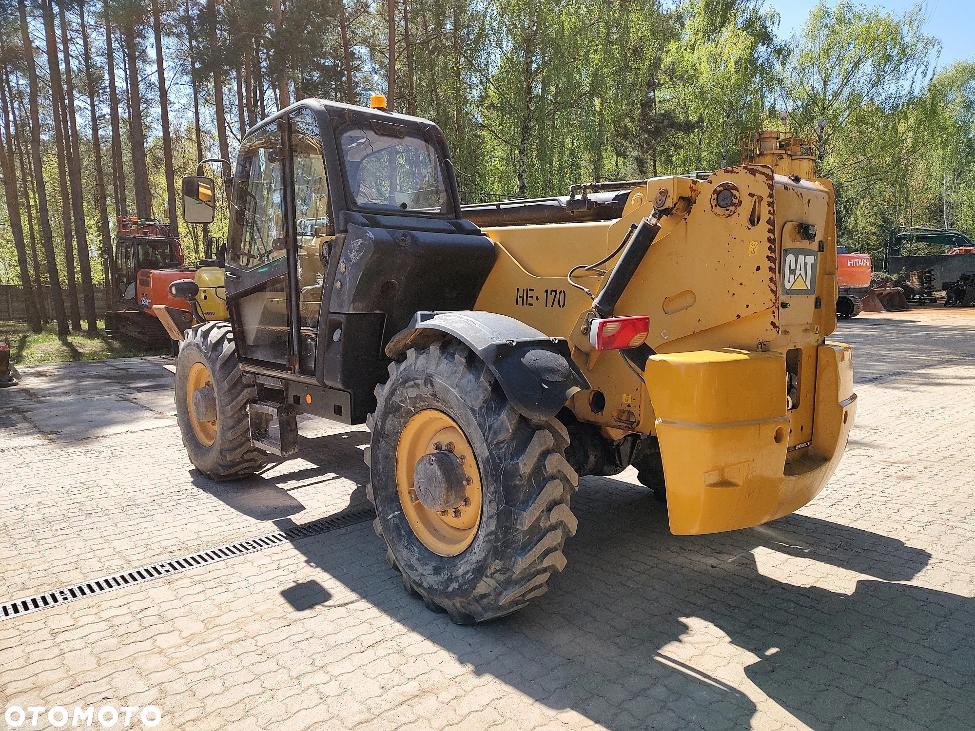 Caterpillar TH417 - 6