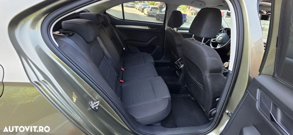 Skoda Superb 2.0 TDI Ambition - 18