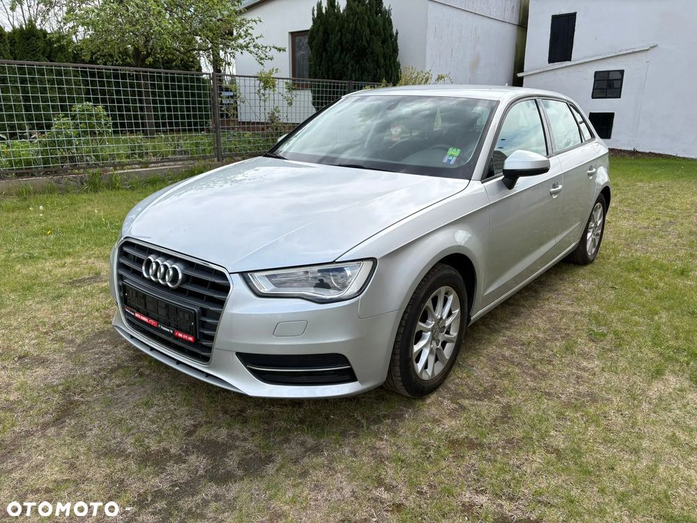 Audi A3 Sportback - 13