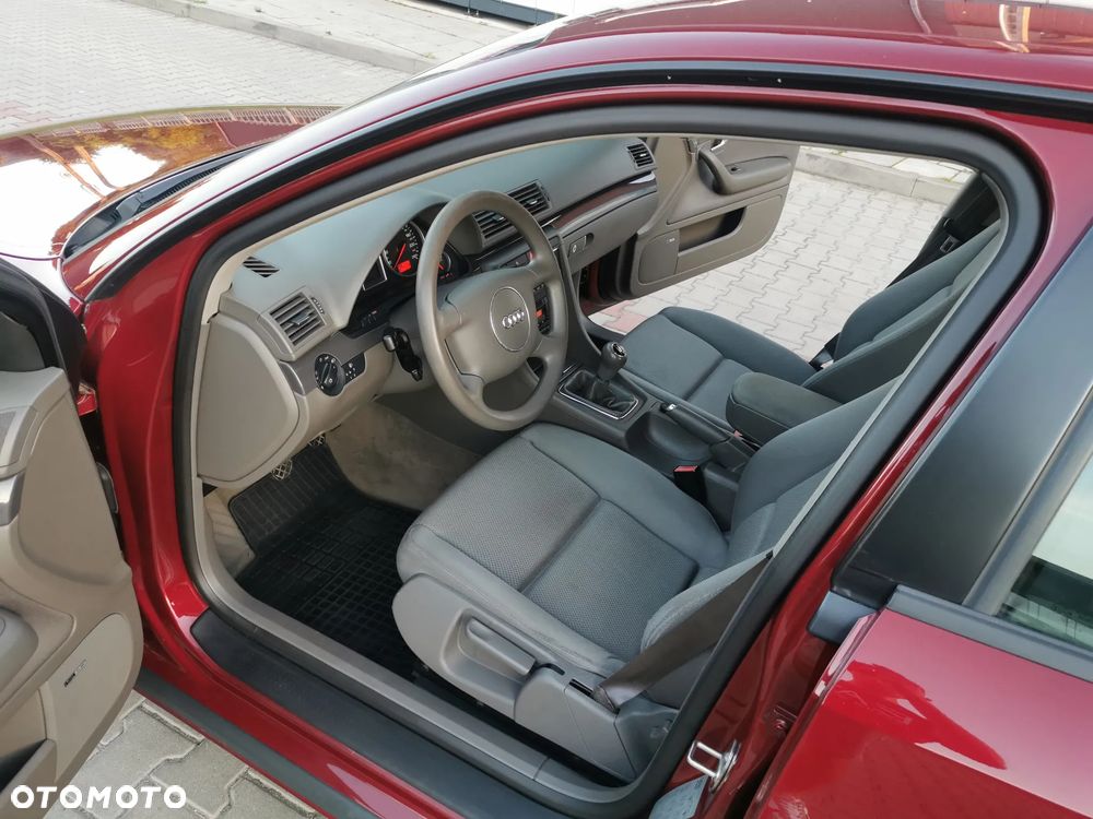 Audi A4 Limousine 2 - 30