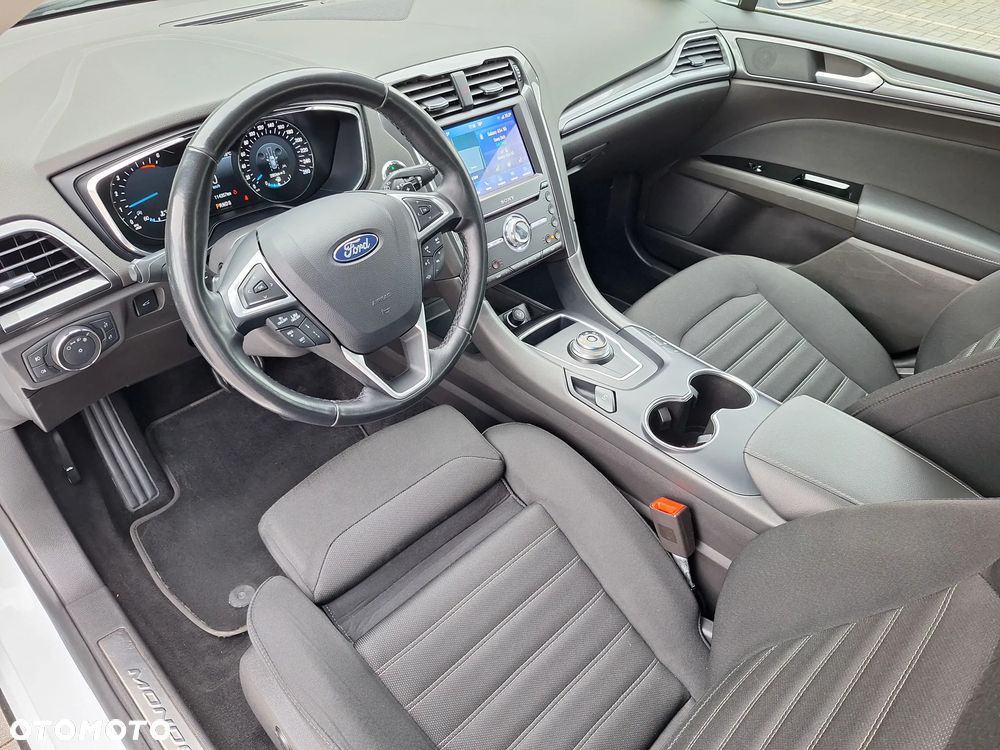 Ford Mondeo 2.0 EcoBlue Titanium - 17