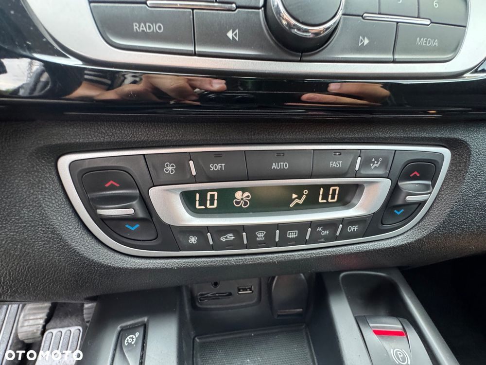 Renault Scenic 1.5 dCi Bose - 21