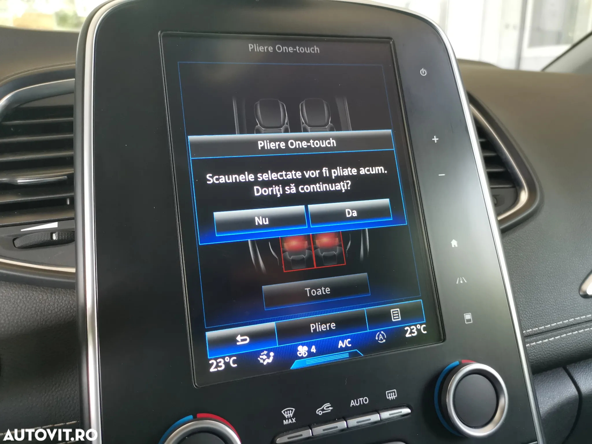 Renault Grand Scenic ENERGY dCi 160 EDC BOSE EDITION - 10