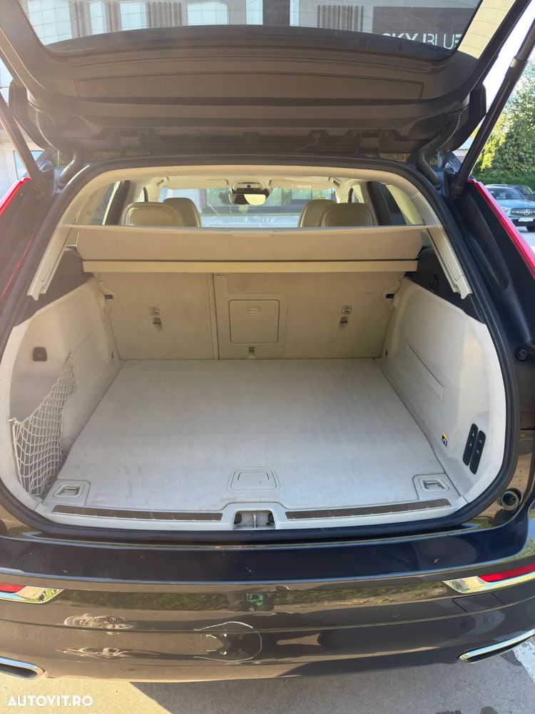 Volvo XC 60 - 8