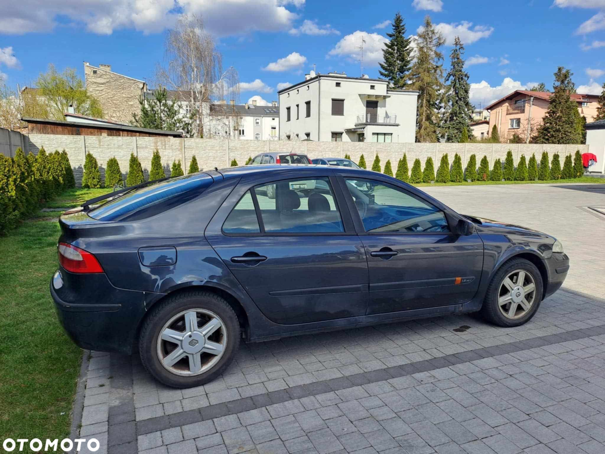 Renault Laguna - 8