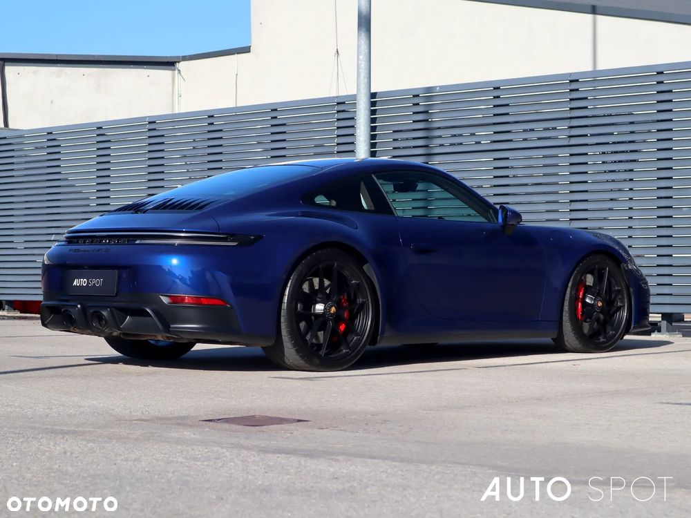 Porsche 911 Carrera T-Hybrid 4 GTS - 8