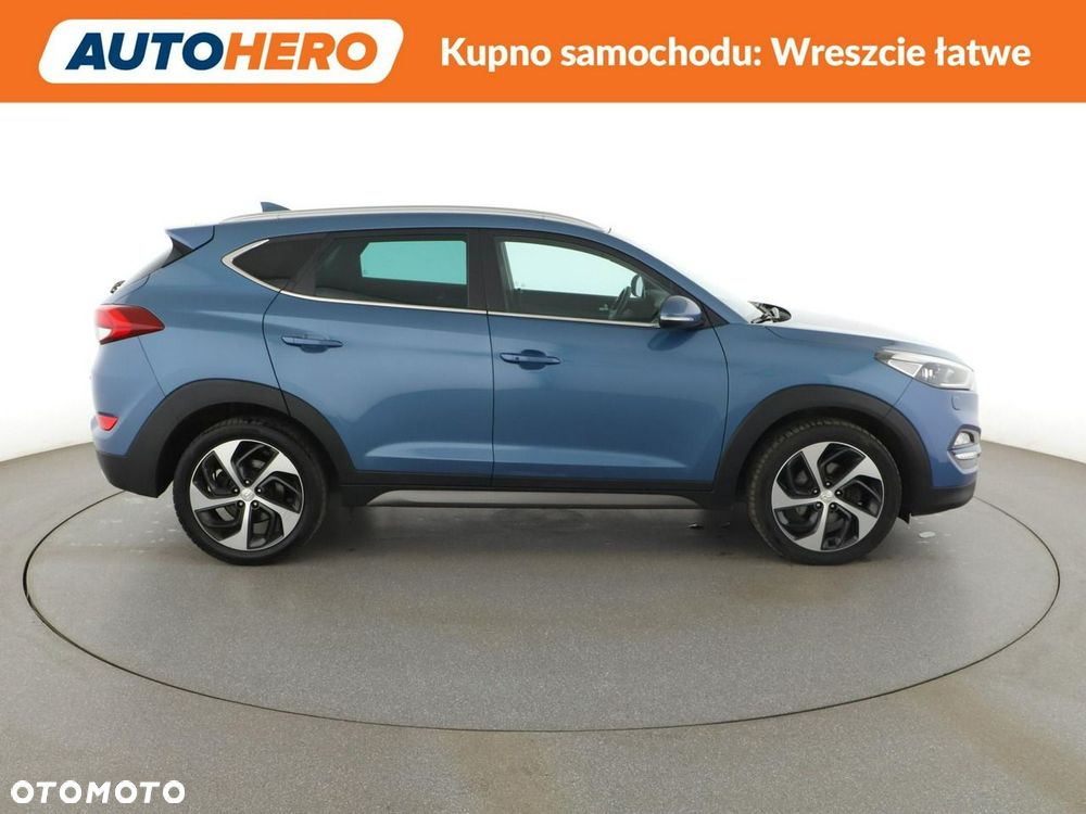 Hyundai Tucson 2.0 CRDI BlueDrive Style 2WD - 10