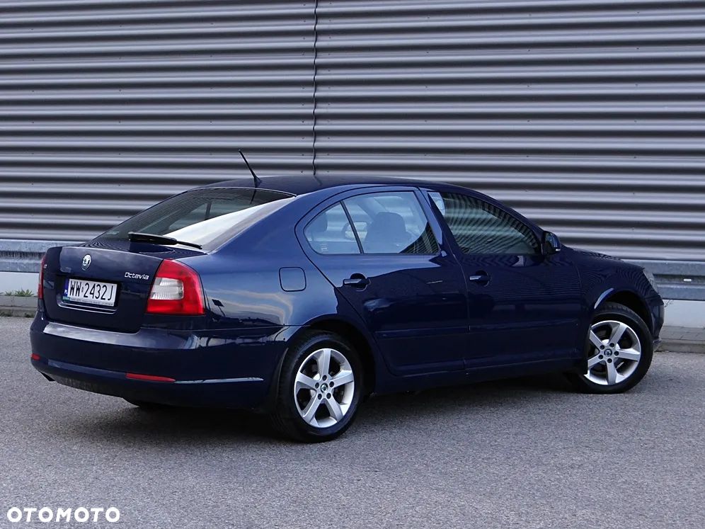 Skoda Octavia 1.6 TDI Family DSG - 18