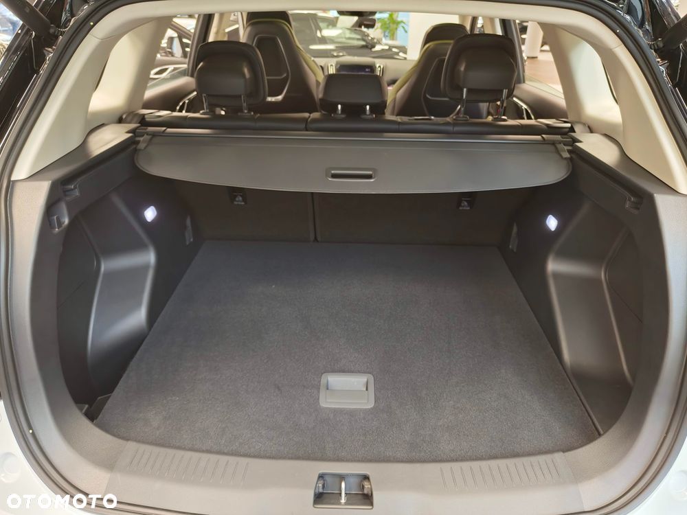 Hongqi HS3 1.5T FWD - 9