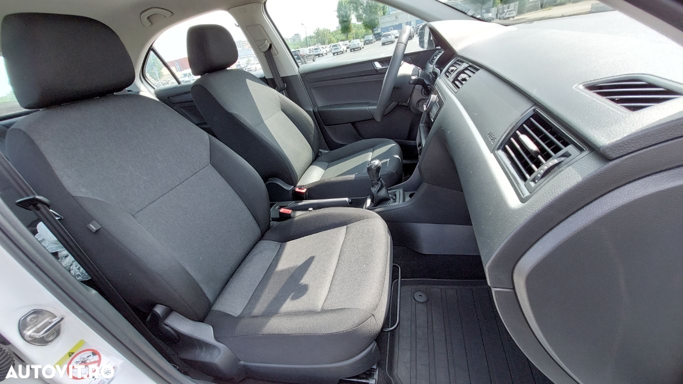 Skoda RAPID - 13