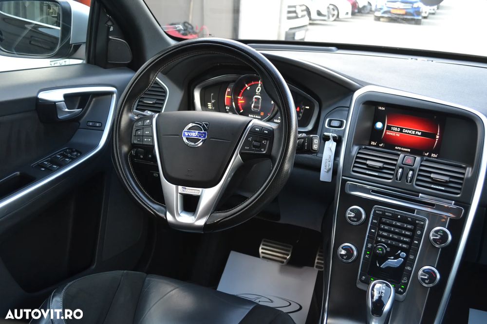 Volvo XC 60 - 25