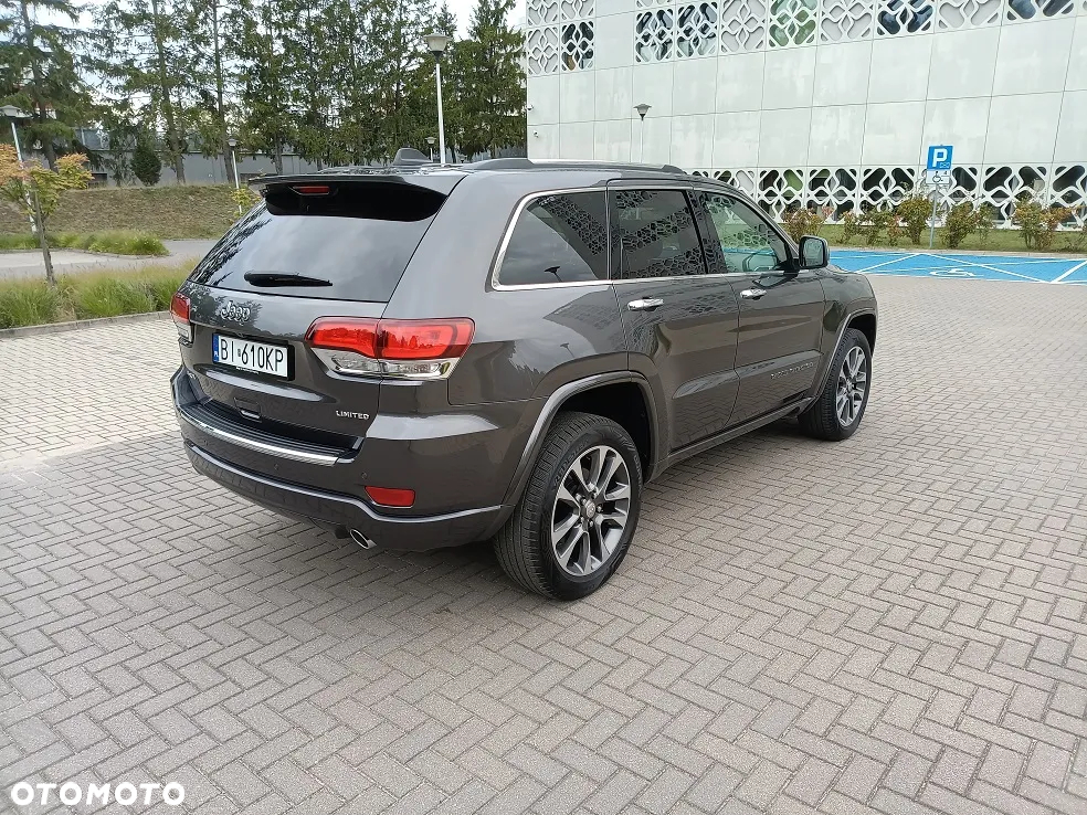 Jeep Grand Cherokee - 9