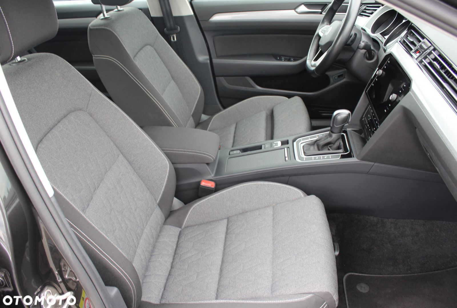 Volkswagen Passat 1.5 TSI EVO Business DSG - 16