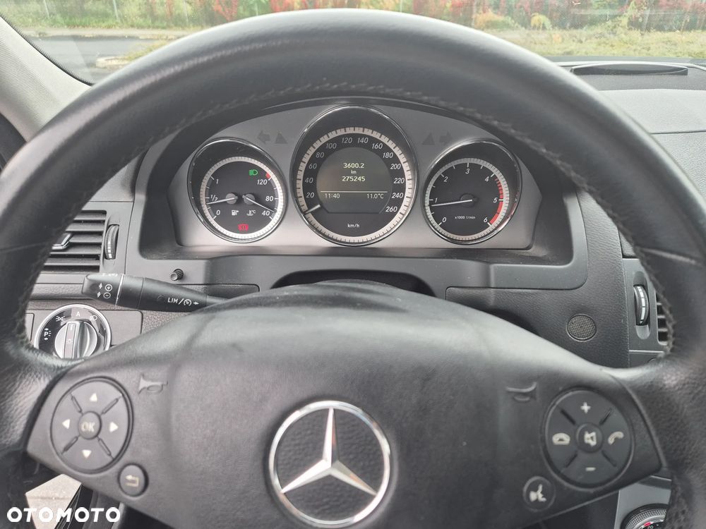 Mercedes-Benz Klasa C 200 CDI BlueEff Avantgarde - 9