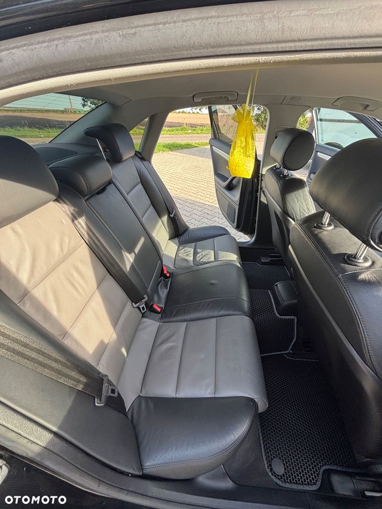 Audi A4 Limousine - 17