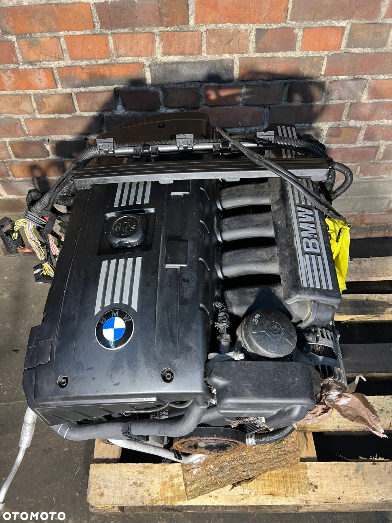 BMW E60 E90 E91 E92 E93 F10 F11  SILNIK N53B30A 195tys km    KOMPLETNY Z WTRYSKAMI INDEKS 09 - 2