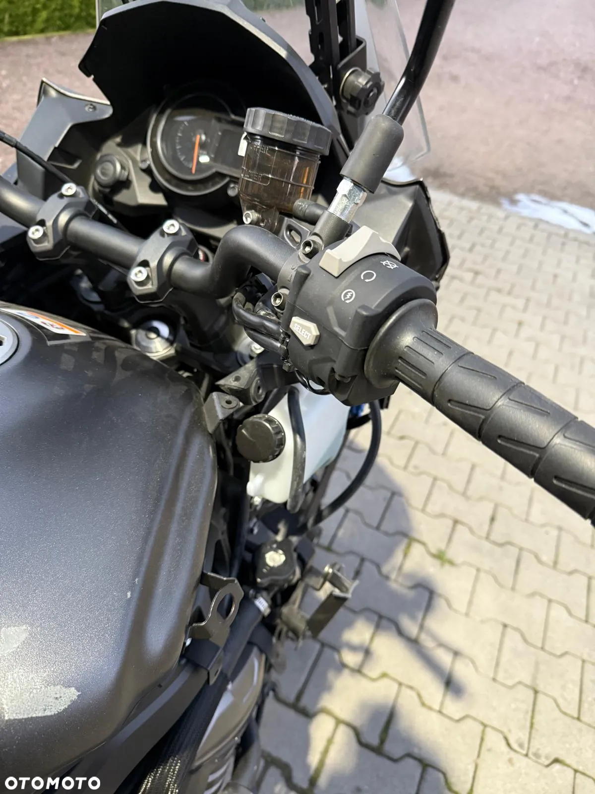 Kawasaki Versys 1000 - 8