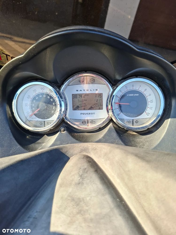 Peugeot Satelis - 7