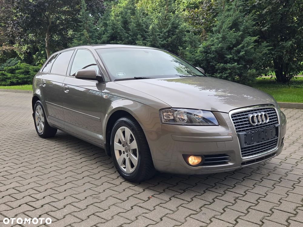 Audi A3 Sportback 1.6 Ambiente - 9