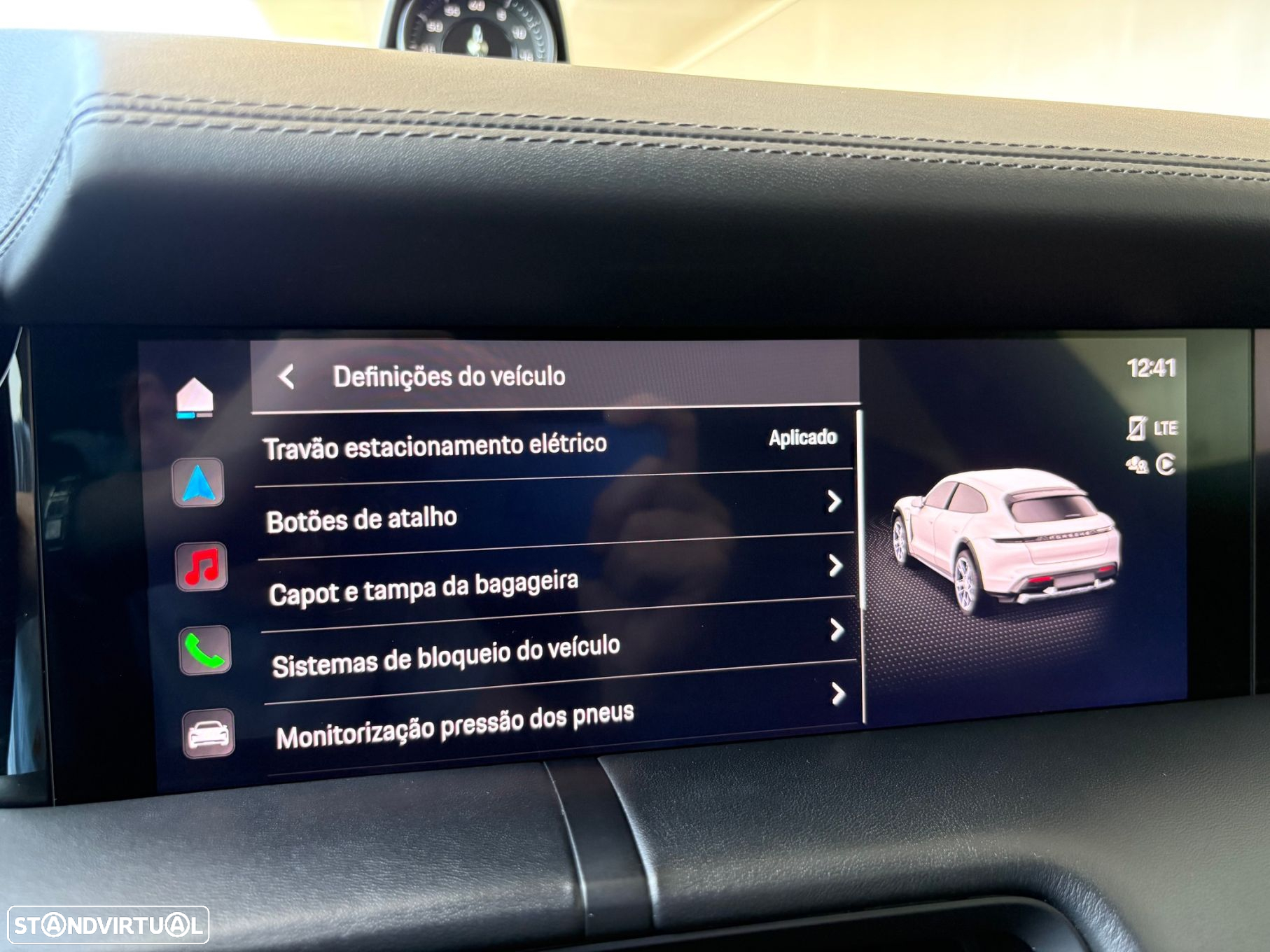 Porsche Taycan Cross Turismo 4 - 35