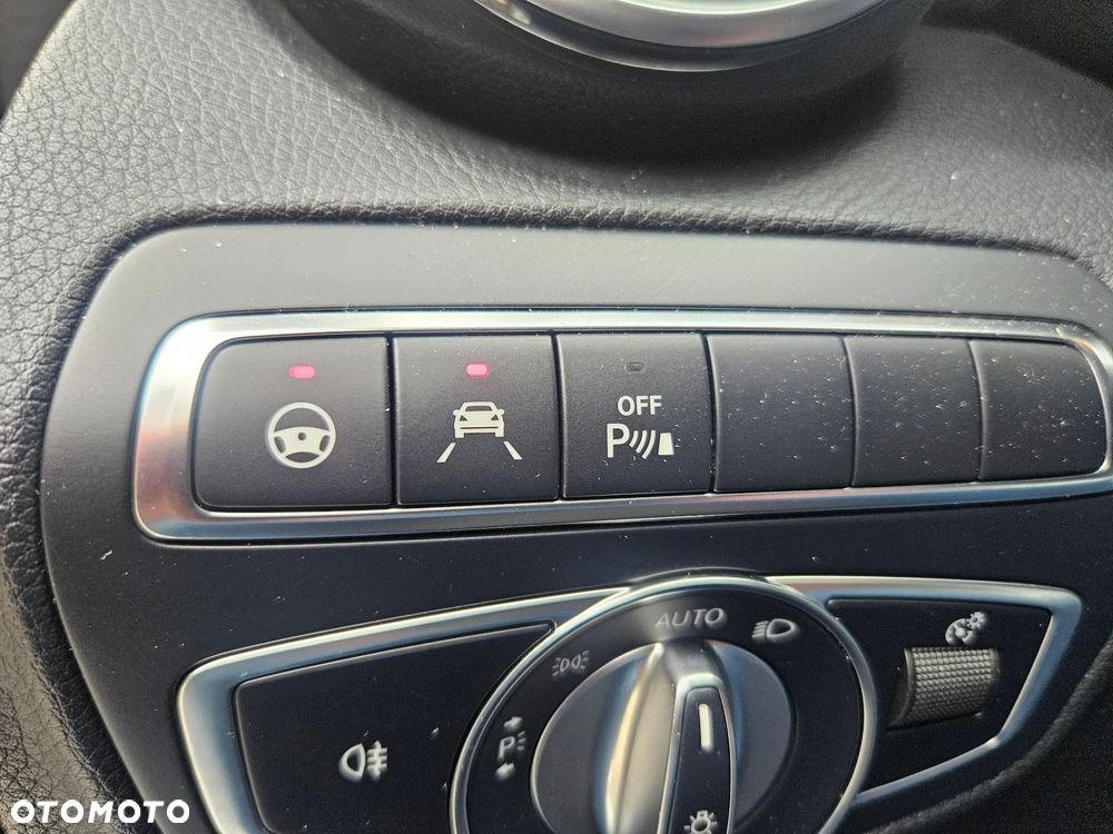 Mercedes-Benz GLC - 26