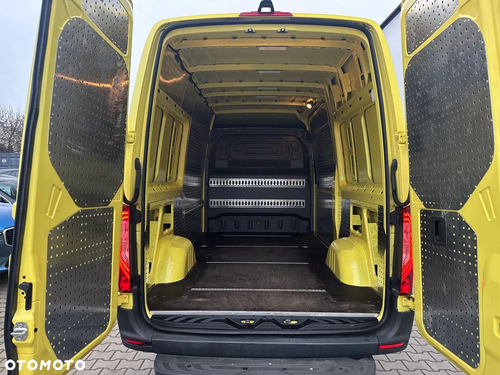 Mercedes-Benz 319 CDI - 23