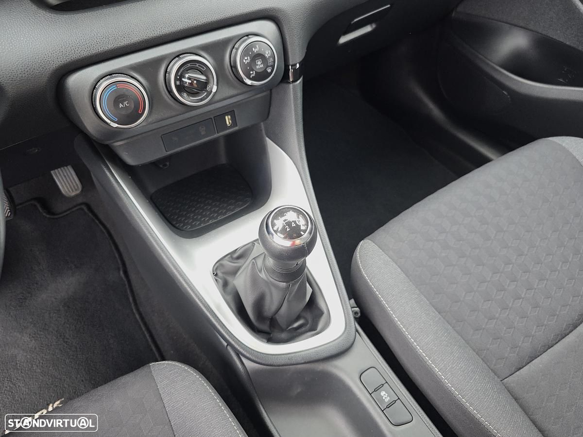 Toyota Yaris 1.0 VVT-i Comfort Plus - 34