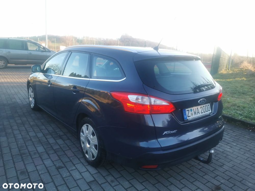 Ford Focus 1.6 EcoBoost Titanium - 4
