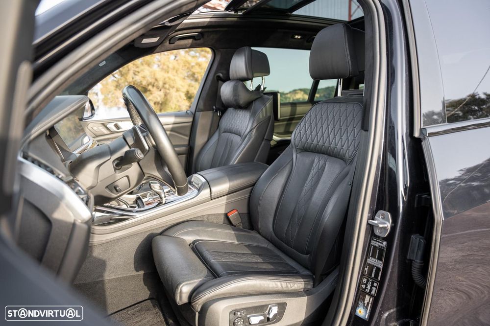 BMW X7 M50d - 29