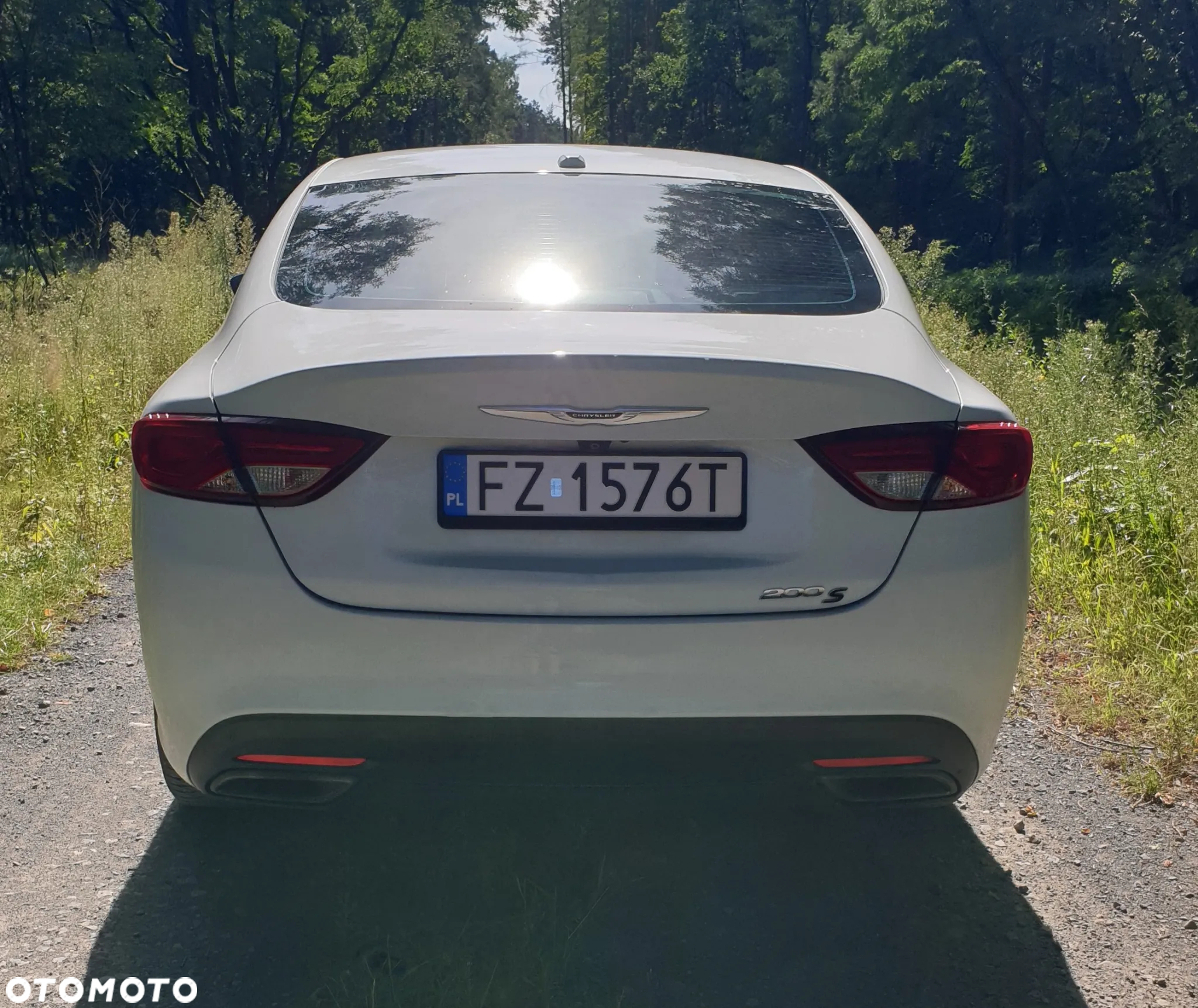Chrysler 200 - 4