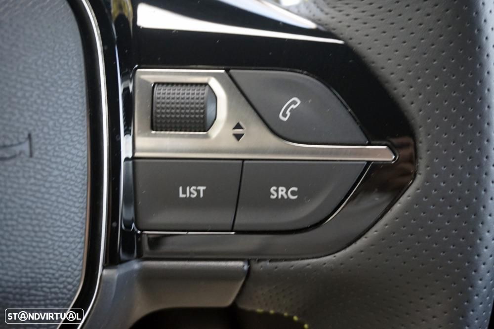 Peugeot 2008 1.2 PureTech GT EAT8 - 13