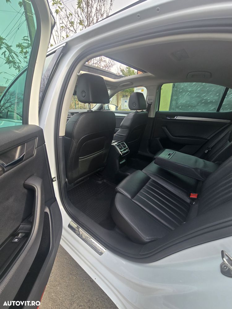 Skoda Superb 2.0 TDI DSG Premium Edition - 6