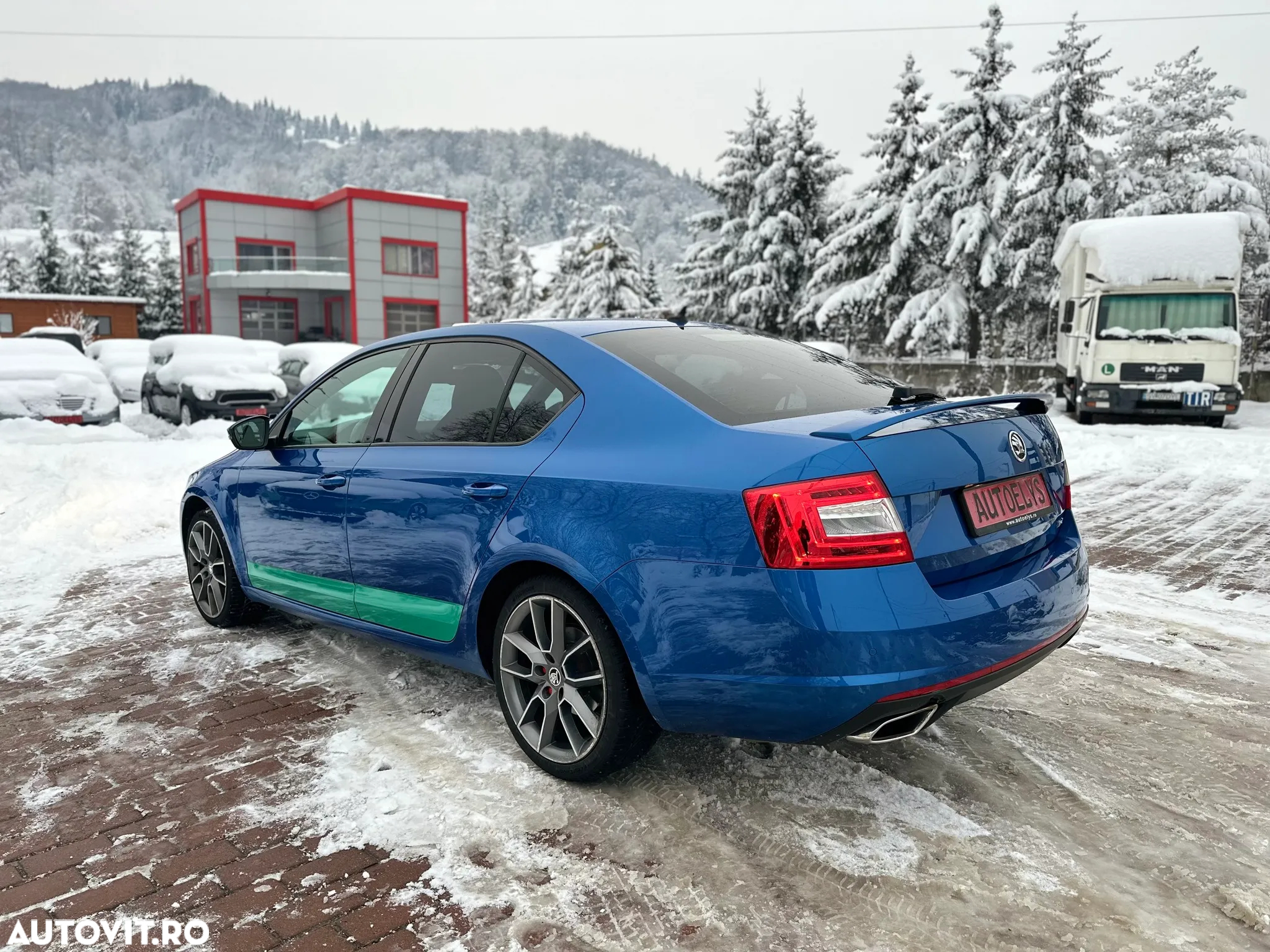 Skoda Octavia 2.0 TDI DSG RS - 3