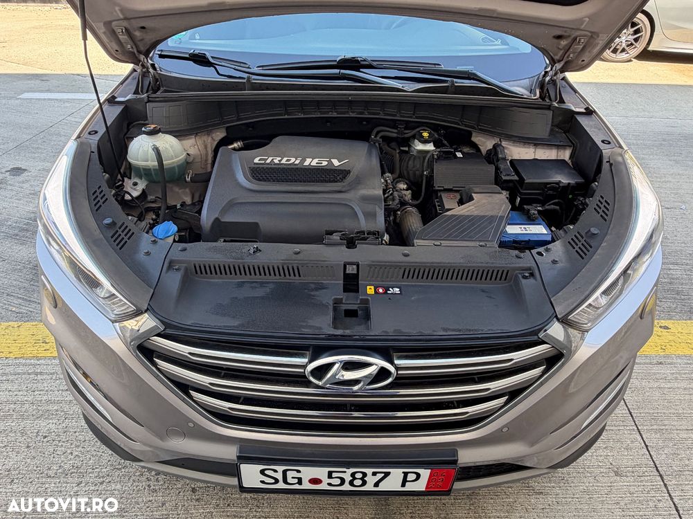 Hyundai Tucson 2.0 CRDI 4WD 8AT Premium - 21