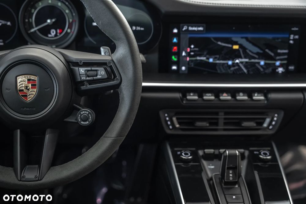 Porsche 911 Turbo S - 25