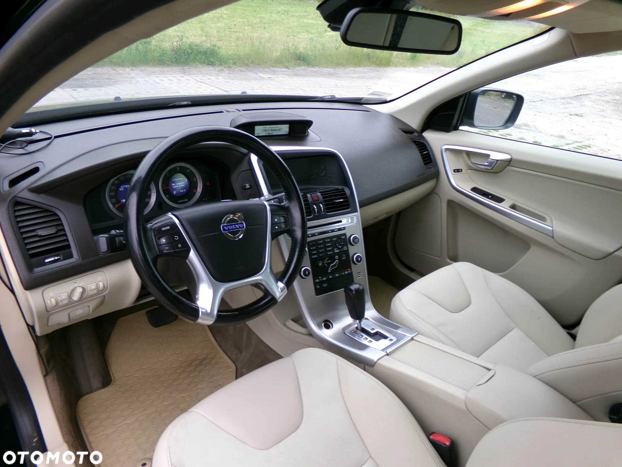Volvo XC 60 D5 AWD Momentum - 12