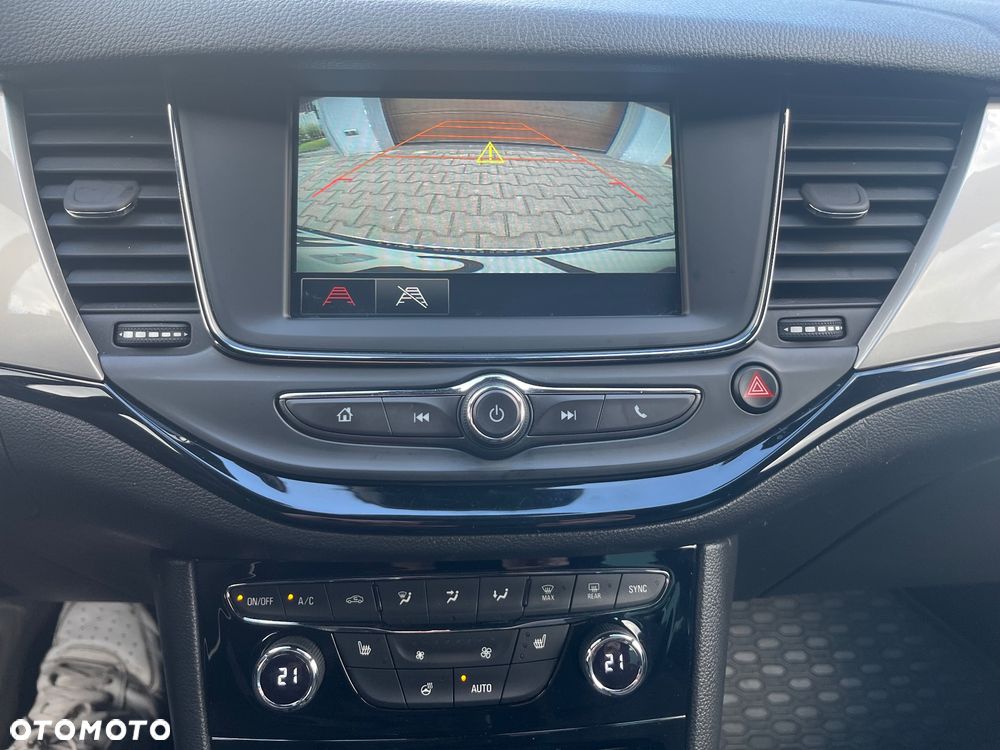 Opel Astra 1.2 T Elegance S&S - 11