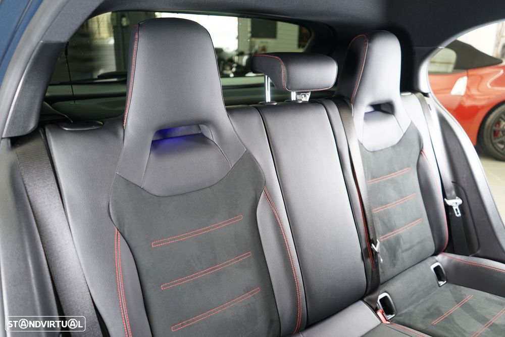 Mercedes-Benz A 180 7G-DCT AMG Line - 42