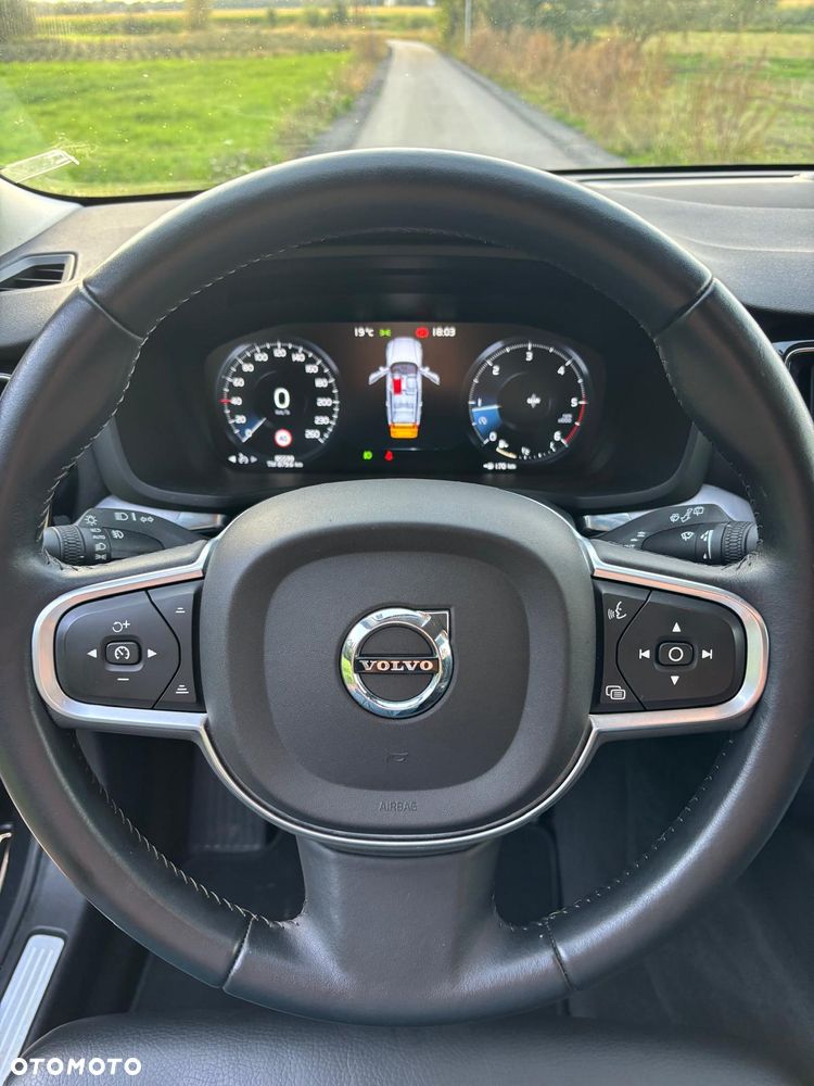 Volvo V60 D3 Drive-E Dynamic Edition (Momentum) - 12