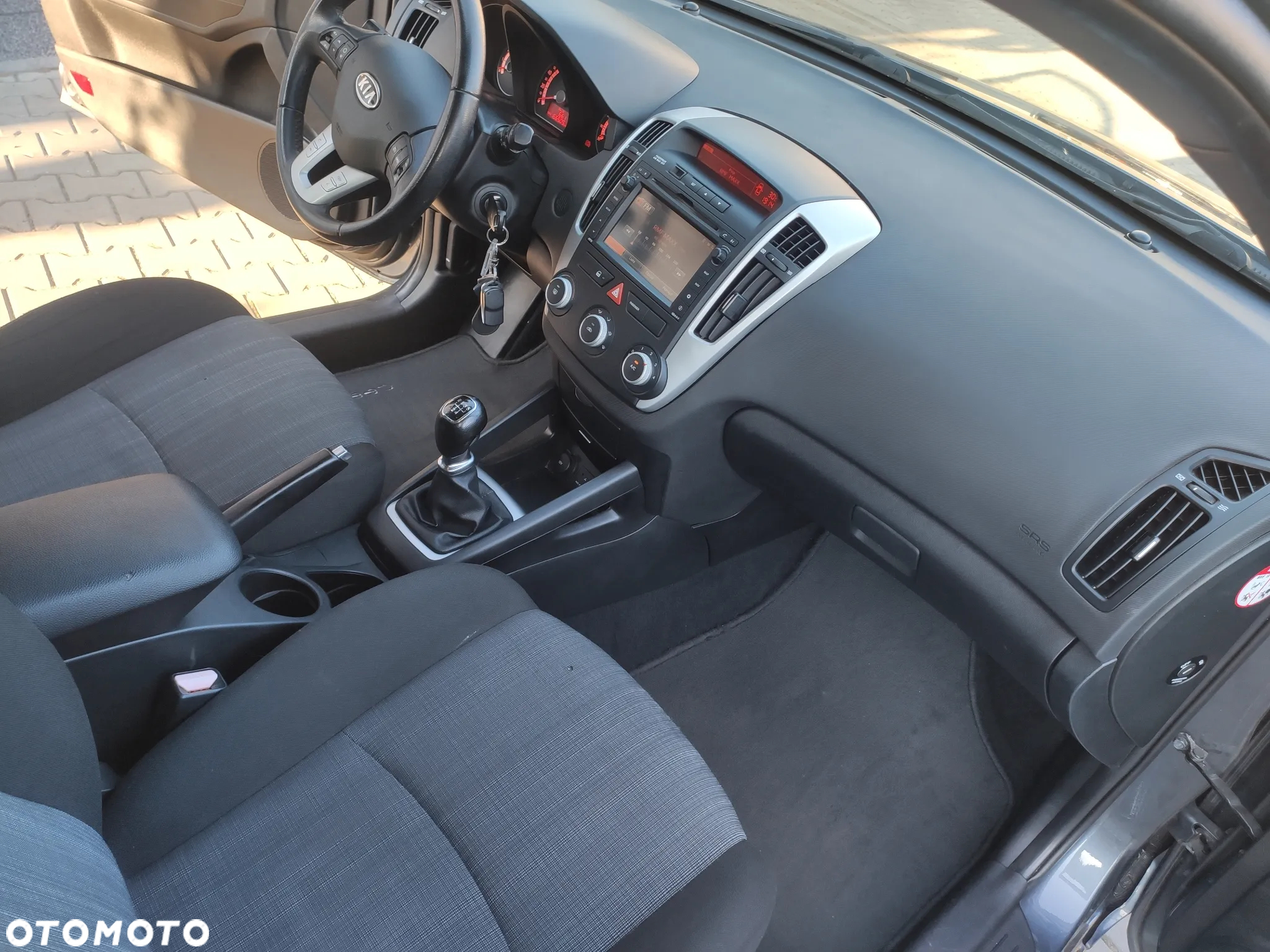 Kia Ceed - 15