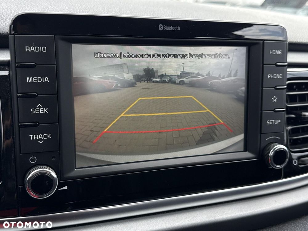 Kia Rio 1.4 L - 14